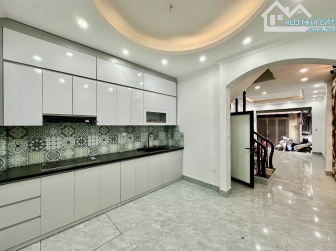 Nhà 5tầng phố Trần Thái Tông Trung tâm – Ngõ thông, ô tô đỗ cửa 45m.12ti100 - 3
