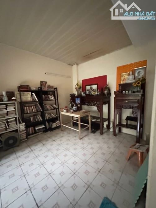 Nhà Phố Nguyễn Huy Tưởng  Thanh Xuân  DT: 76M2  3Tang MT10M Giá  11.9 tỷ    Vị Trí Cực Đẹp - 3
