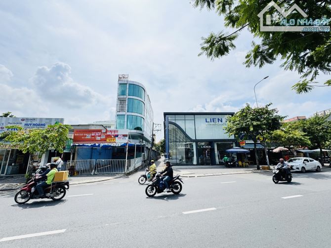 Bán Nhà Góc 2 Mặt Tiền Trần Não,Quận 2 DT:609m2(13,2mx56m) Fuul Thổ Cư-HĐT 200tr/Tháng - 4