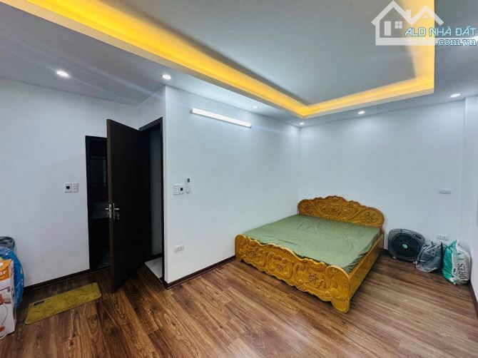 💥💥💥 TRƯƠNG ĐỊNH - QUẬN HAI BÀ TRƯNG – NHÀ MỚI 5 TẦNG DÂN XÂY – THANG MÁY NHẬP KHẨU -  N - 4