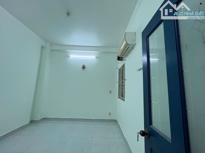 Bán gấp nhà đẹp ở ngay Phú Định, hẻm 4m rộng rãi, cao ráo, 100m2, ngang 5m, SHR. - 4