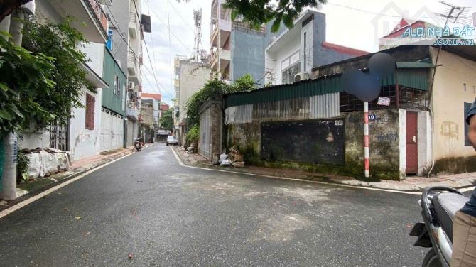 +CHỦ CẦN BÁN GẤP GIẢM CHÀO-1,5 TỶ GIÁ MỚI: 13.5 TỶ(giá cực tốt) -ĐỨC GIANG-Ô TÔ TRÁNH. - 4