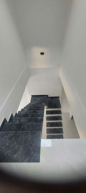 BÁN GẤP  NHÀ GẦN CHỢ THẠNH PHÚ 1T 1L 3PN 2WC 1PK SÂN TRƯỚC ĐỂ XE HƠI 7C gía 1ty500 SHR . - 4