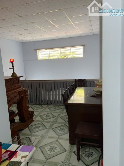♣ Nhà Kiệt thẳng 30m ra MT Đống Đa, 110m2, 3PN, sân rộng mát giá cực tốt 4.5 tỷ - 4