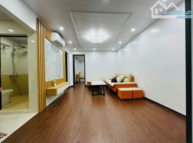 Bán căn tập thể  t1 đẹp, đối diện sân chơi siêu thoáng, vỉa hè đá bóng kinh doanh - 4
