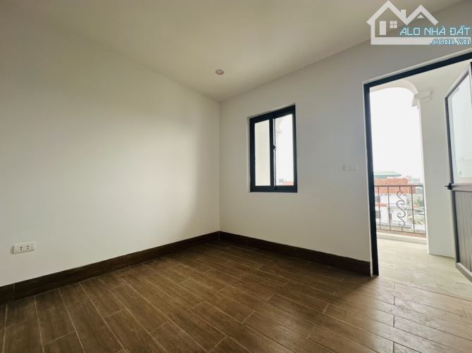 4,3 tỷ có ngay Nhà mới gần Trịnh Văn Bô, VĐ 3.5 ô tô đỗ cổng ngay trường chợ - 4
