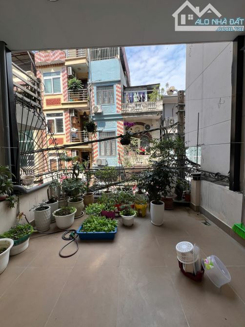 Bán nhà mặt phố Nguyễn Tư Giản - 70m² x 5 tầng + tum - nhà full nội thất - sổ đỏ chính chủ - 5