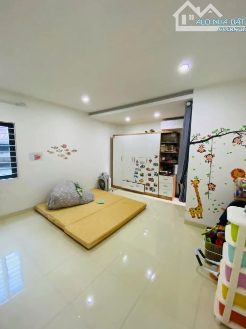 LIỀN KỀ PHÂN LÔ Ô TÔ TRÁNH KINH DOANH ĐỈNH CAO TRIỀU KHÚC TÂN TRIỀU 50m 12 TỶ - 5