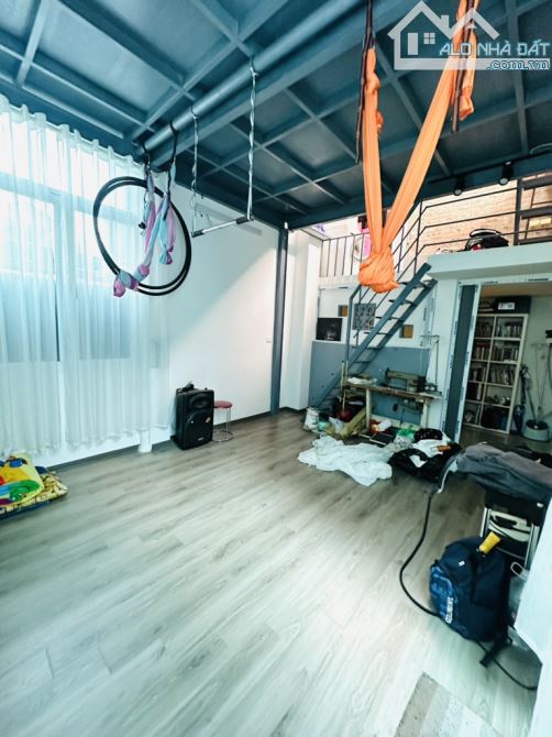 BÁN CĂN LÔ GÓC XÃ ĐÀN CỰC GẦN PHỐ - 50M2 - 5 TẦNG - 6M MẶT TIỀN - 11.6 TỶ - NỞ HẬU - 5