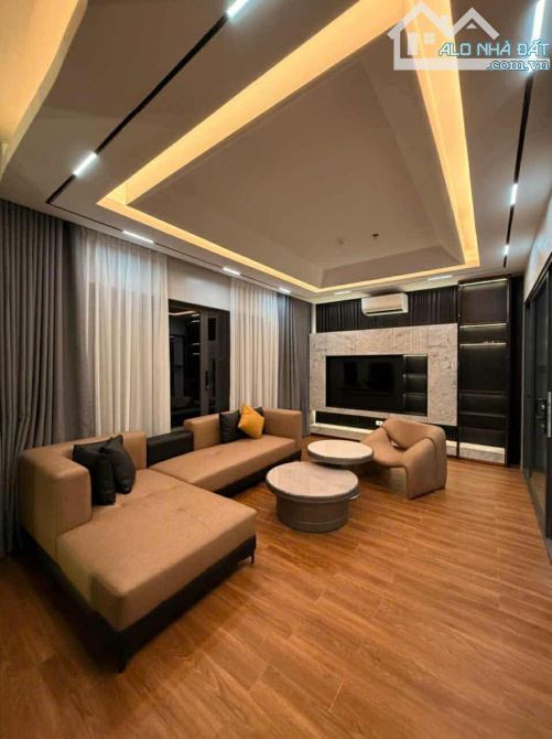 TOÀ APARTMENT 9 TẦNG với 23 PHÒNG KHÉP KÍN, PEN-HOUSE VIEWS TRỌN HỒ TÂY, DOANH THU 200tr - 5