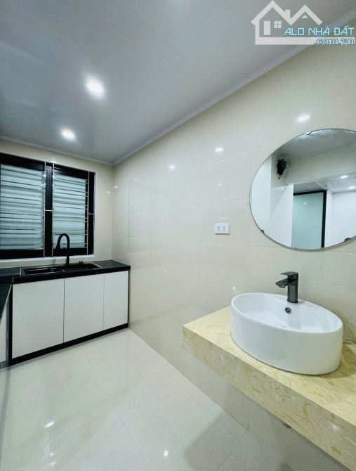 Bán căn tập thể  t1 đẹp, đối diện sân chơi siêu thoáng, vỉa hè đá bóng kinh doanh - 5
