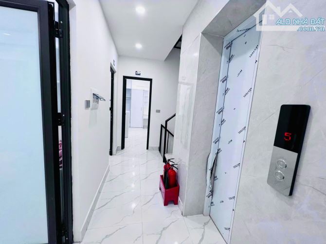 Tòa CHDV Xuân Thủy - cạnh ĐH Quốc Gia,  90m2*7 tầng, MT 12,5m, đủ PCCC, 21PKK, DT 7%/năm - 6