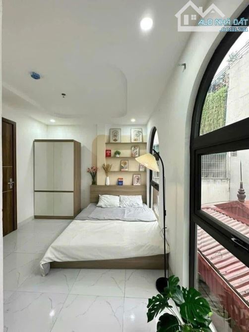 Bán Toà Căn Hộ Dịch Vụ HOÀNG VĂN THÁI - Dat61m2x7, MT5.6m - Dòng Tiền Ổn Định 95Tr/Th - 6