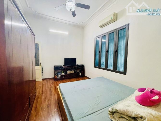 BÁN CĂN LÔ GÓC XÃ ĐÀN CỰC GẦN PHỐ - 50M2 - 5 TẦNG - 6M MẶT TIỀN - 11.6 TỶ - NỞ HẬU - 6