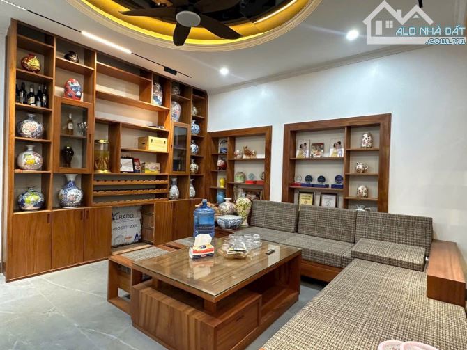 Hoa hậu TĐC Giang Biên, Giá tốt nhất khu vực , 6 tầng thang máy dân xây, 75m2 mt 5m - 6
