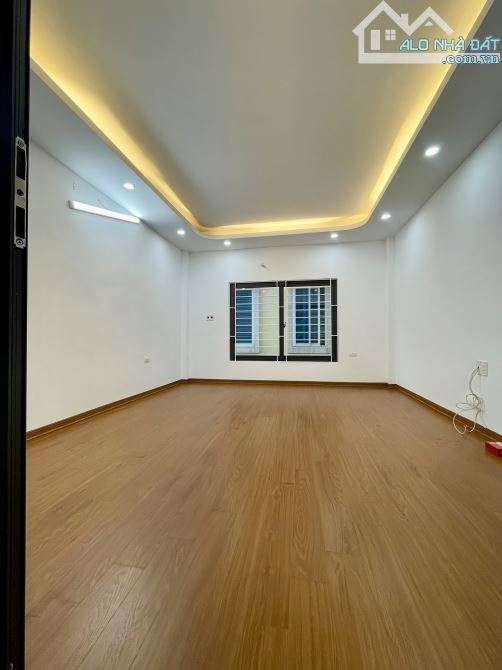 Mở bán 6 căn nhà mới Phúc Đồng, Long Biên 30m2 5 tầng nội thất cơ bản. Nhỉnh 4 tỷ - 7