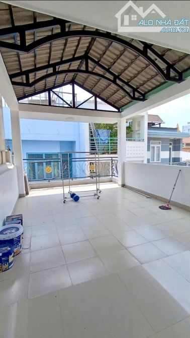 NHÀ 4 TẦNG QUẬN 8 HẺM THÔNG NGAY CẦU CHỮ Y - ĐANG CHO THUÊ DÒNG TIỀN ỔN ĐỊNH HÀNG THÁNG - 7