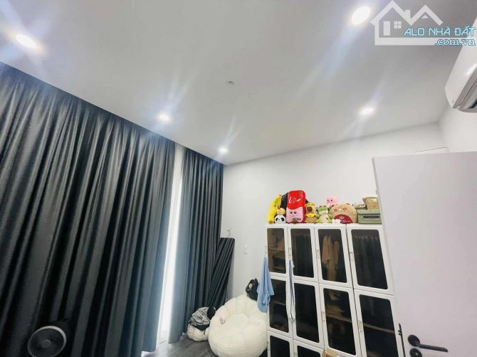 4.75Tỷ - NHÀ 2 TẦNG LUNG LINH - 4x14 56m2 - NGAY LÊ VĂN VIỆT - TRƯỜNG ĐH TÀI CHÍNH - 7
