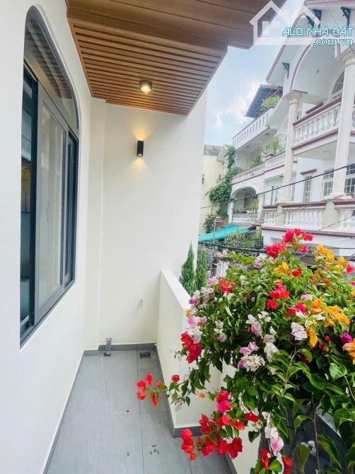 BÁN NHÀ HẺM 600 LÊ QUANG ĐỊNH, P1, GÒ VẤP – 60M² – HXH – NỘI THẤT CAO CẤP – NHỈNH 5 TỶ - 7