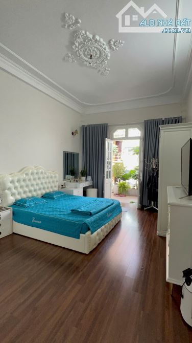 Bán nhà mặt phố Nguyễn Tư Giản - 70m² x 5 tầng + tum - nhà full nội thất - sổ đỏ chính chủ - 8