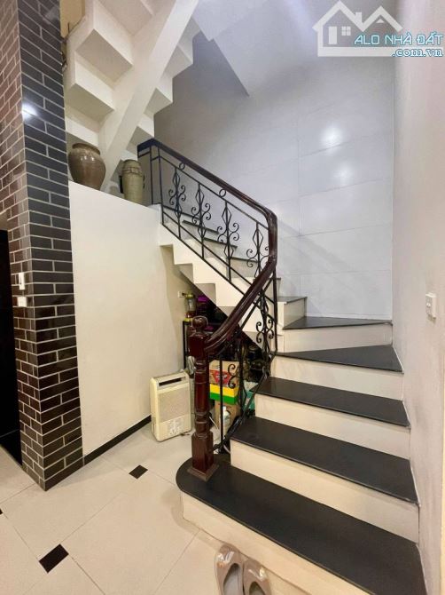 BÁN CĂN LÔ GÓC XÃ ĐÀN CỰC GẦN PHỐ - 50M2 - 5 TẦNG - 6M MẶT TIỀN - 11.6 TỶ - NỞ HẬU - 8