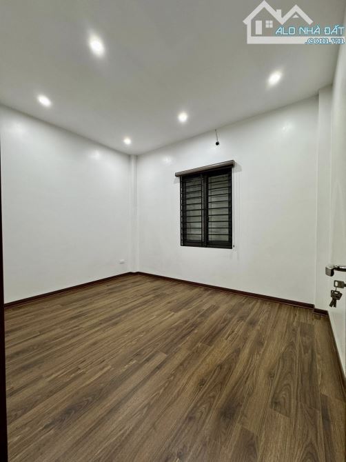 Đường Láng, 2 thoáng, Oto đỗ cửa, Ngõ thông, KD đỉnh. 52m2x4t, MT 4m. Chỉ 13.2 tỷ - 8