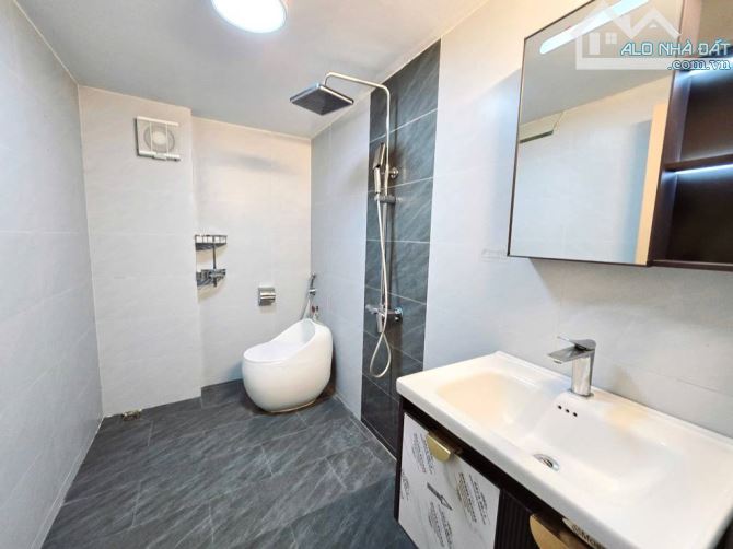 🏡 Bán nhà Ngọc Lâm, 66m2 x 4 tầng, Ở ngay, Ô tô, Cách cầu Long Biên 200m, 9 tỷ 3 - 8