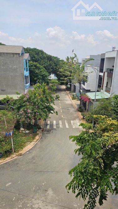 Nhà 1 Trệt 2 lầu + sân thượng P. Lái Thiêu Tp. Thuận An Bình Dương. - 8