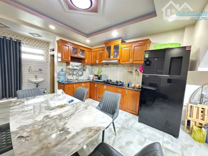 Nhà phố 4 lầu đẹp HXH 1 trục Quang Trung 64m2(4x16) KD online tốt gần chợ chỉ 8 tỷ. - 8