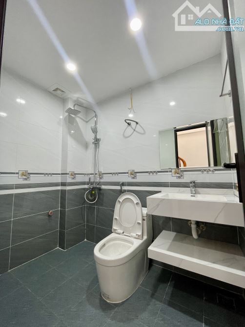 Mở bán 6 căn nhà mới Phúc Đồng, Long Biên 30m2 5 tầng nội thất cơ bản. Nhỉnh 4 tỷ - 9