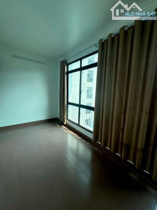 NHÀ ĐẸP DÂN XÂY CÁCH PHỐ 10M - Ô TÔ VÀO NHÀ - 5 TẦNG 85M2 NHỈNH 17 TỶ - 9