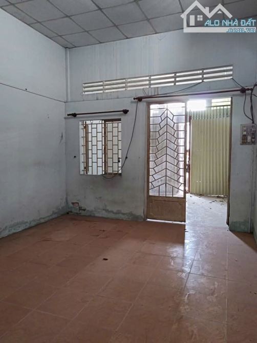 Bán Nhà Phùng Thị Chuyện Hóc Môn,302m2, Ngang khủng 12m, chỉ 23 triệu m2, gồm 2 căn trệt l - 9