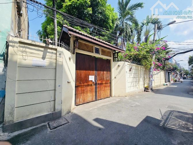 Bán Đất Biệt Thự 950m2(22mx42m) Góc 2 Mặt Tiền Đường Số Trần Não,Quận 2 -Giá 115 Tỷ TL
