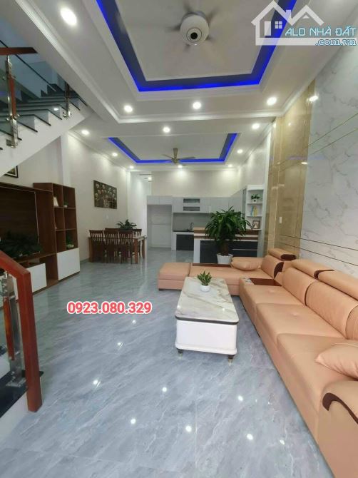 🏤 Nhà mới xây 1 trệt 1 lầu, giá chỉ 1 tỷ 560 - Gặp chính chủ trao đổi thương lượng