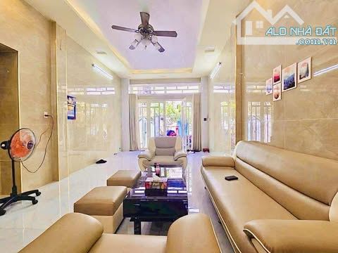 GẦN NGÃ TƯ HÀNG XANH, 67M2, 2 TẦNG NHÀ ĐẸP, NHỈNH 7 TỶ