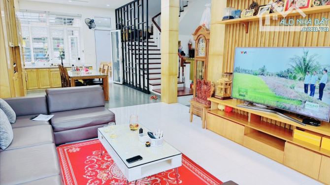 BÁN NHÀ TRẦN KHÁT CHÂN GẦN  PHỐ HUẾ - Q. HBT- 56m2- 5 TẦNG THANG MÁY - MT 4.3m. 19.8 TỶ.