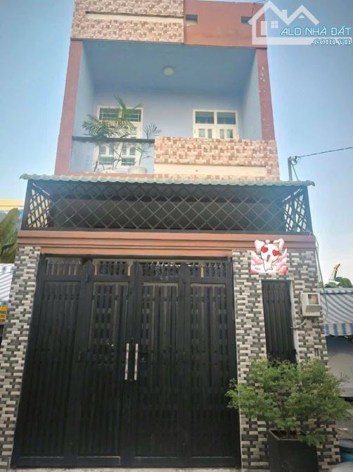 Bán nhà hẻm 41 Gò Cát - 6 tỷ 600 - nhà 3 tầng - 3 phòng ngủ, giá cực kỳ phải chăng