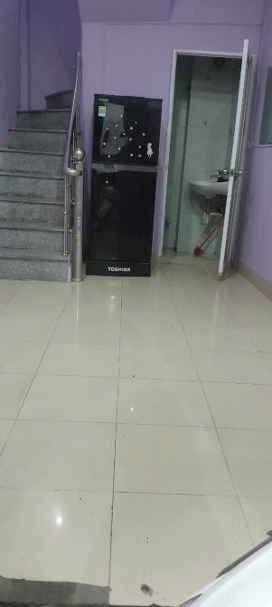 Cho thuê nhà Phố Văn Hương, Đống Đa, 10m ra Phố Văn Hương, 4 tầng x 20m2, 7 Triệu