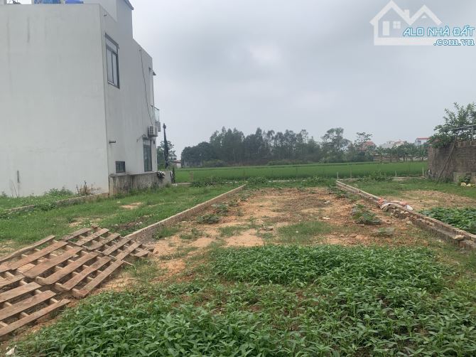 Lô đất quá đẹp .105m hai mặt ngõ .Đông Lai,Quang Tiến ,