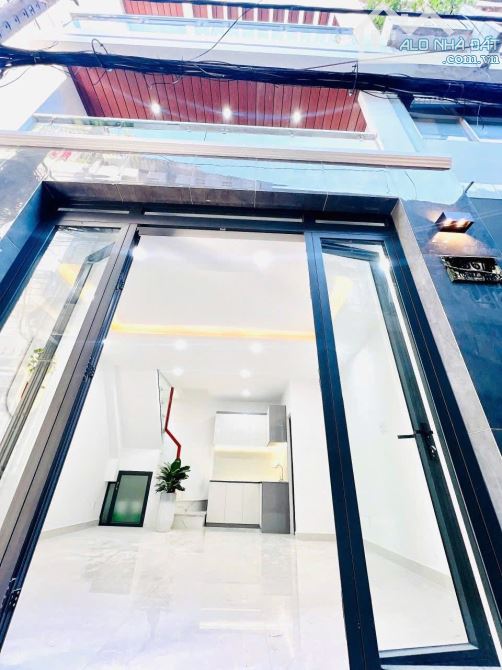 NHÀ ĐẸP 3 TẦNG - HƯNG PHÚ P9 - QUẬN 8 CÁCH MT ĐƯỜNG VÀI BƯỚC CHÂN - 4 TỶ 680