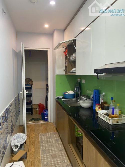 Bán căn hộ 2 phòng ngủ, 2 vệ sinh tòa Gemek2 ban công đông nam nhỉnh 3 tỷ