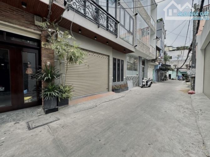 NHÀ 100% MỚI THƠM MÙI SƠN - QUANG TRUNG - HXH NGỦ TRONG NHÀ - 67M2 - GIÁ 8.X TỶ