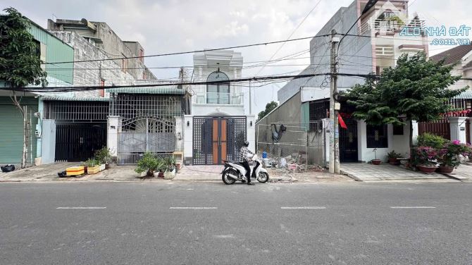 Bán Nhà 1 Trệt 1 Lầu KDC Quân Đoàn 4 P. Tân Phog, gần Chợ 26 cách Nguyễn Văn Tiên vào 300M