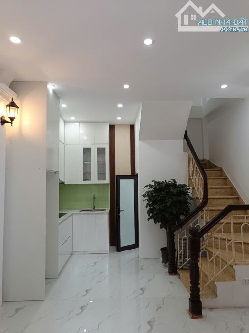 BÁN NHÀ KIM GIANG 4 TẦNG Ở NGAY, NHÀ THOÁNG 5.9 TỶ