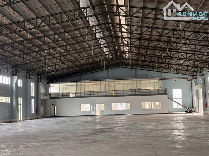 Cho thuê kho xưởng đẹp như mới – KCN Tân Tạo, Q. Bình Tân, KV: 4.000m2