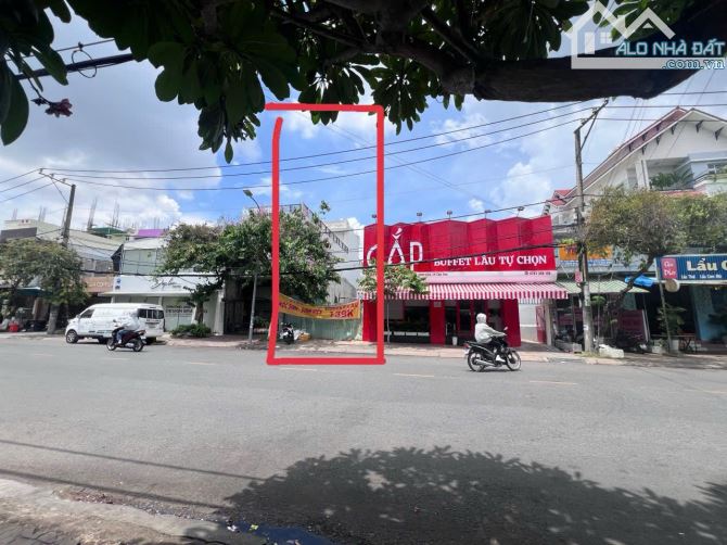 Nền mặt tiền đường Trần Ngọc Quế, Quận Ninh Kiều, TP. Cần Thơ
