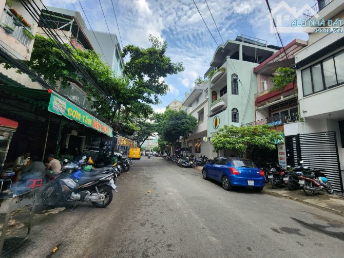 Tòa CHDV - Dòng Tiền Tốt - Hầm 6 Tầng - 28P Bình Thạnh