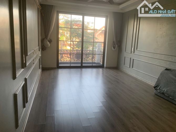 🍒 CHO THUÊ 3 TẦNG MẶT PHỐ TRẦN NGUYÊN HÃN - CÓ THANG MÁY