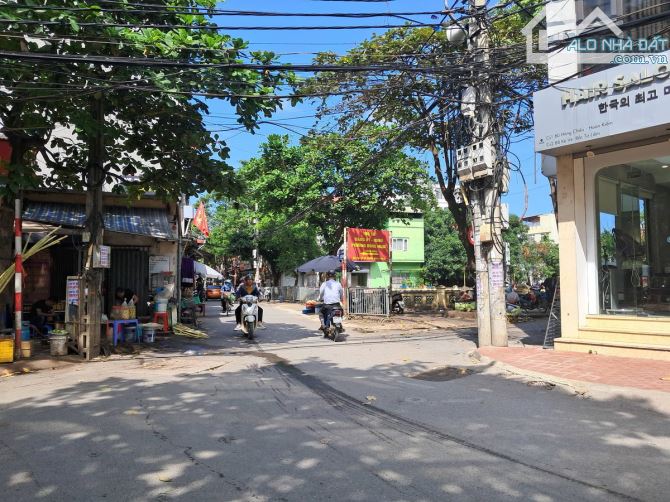 Bán nhà Đông Ngạc -Bắc Từ Liêm 6 tầng thang máy full nội thất 60m2 chỉ hơn 9 tỷ