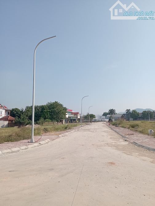 Bán Đất 241m2 Tân Trung Chùa- Hiền Ninh - Sóc Sơn - Hà Nội. Đường 35